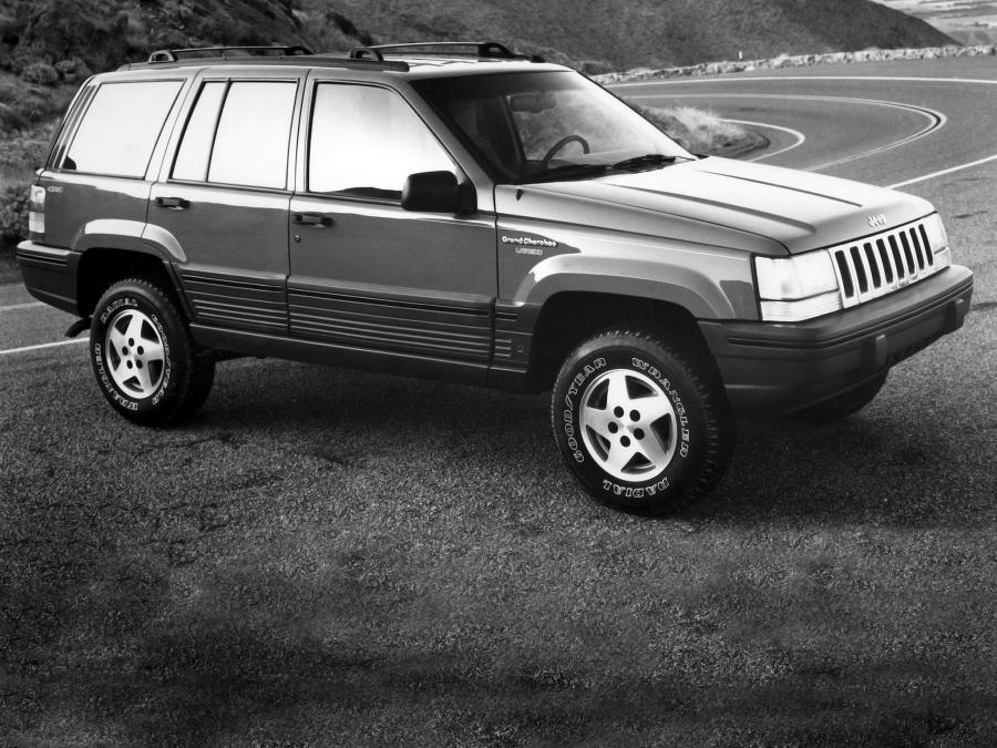  Jeep Grand Cherokee Laredo 1993 года  (фото 3 из 5)